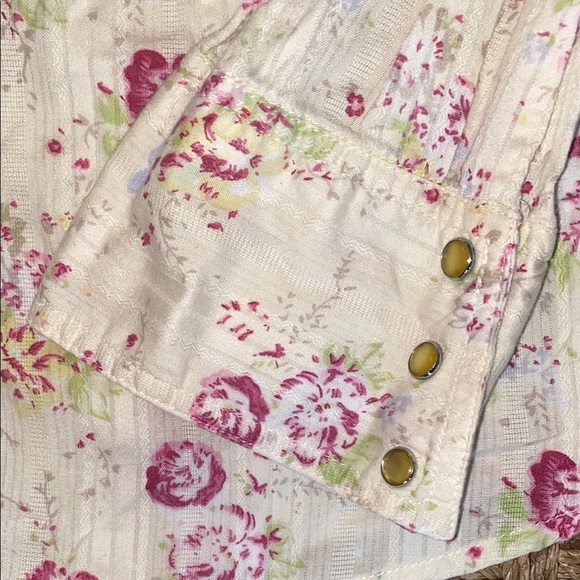 True Grit Cowboy Chic Floral Button-Up Shirt sz Med - Picture 4 of 9